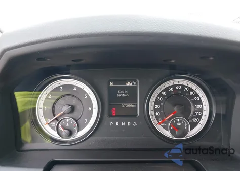 2015 Ram 1500 Express из США, поврежденный, VIN 1C6RR6KT1FS676081